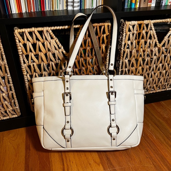 Coach Ivory/Bone Leather Shoulder Bag - Picture 3 of 7